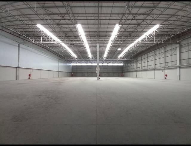 4,152M² FACTORY TO LET IN SACKS CIRCLE INDUSTRIAL